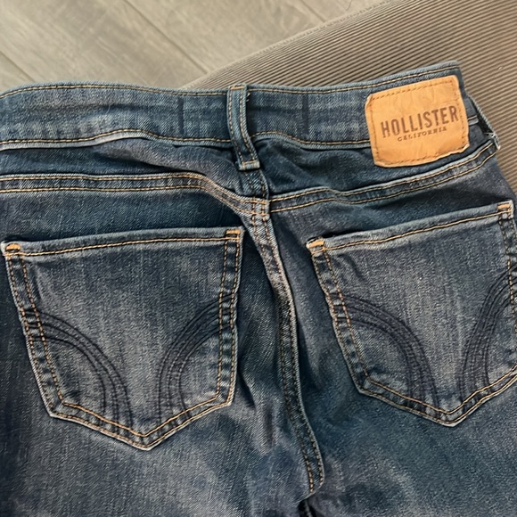 Gently used pair of Hollister low rise boot cut jeans. - Picture 5 of 5